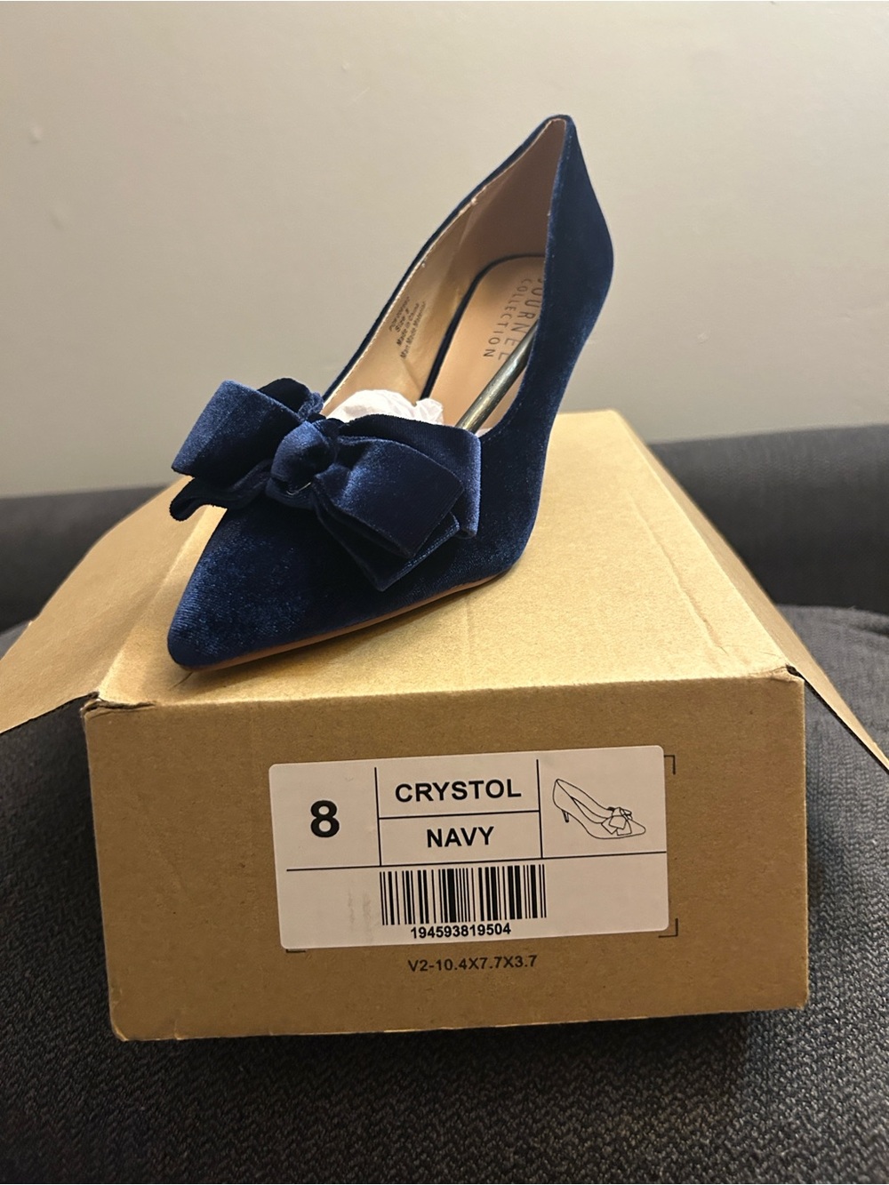 Journee Collection Navy Velvet Pointed Bow Pump
